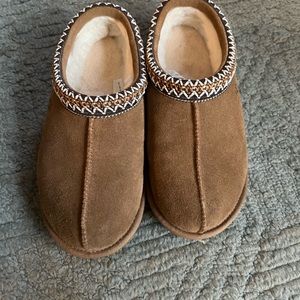 TASMAN UGGS